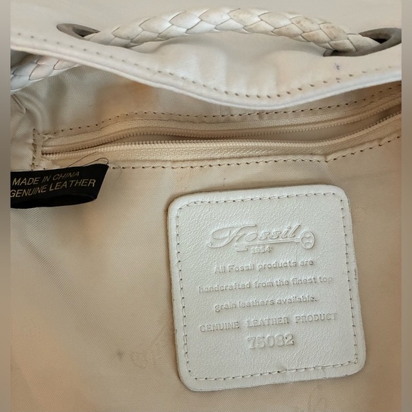 Vintage Fossil White Leather Bucket Purse w/Braided Drawstring & Silver Accents - Picture 4 of 16